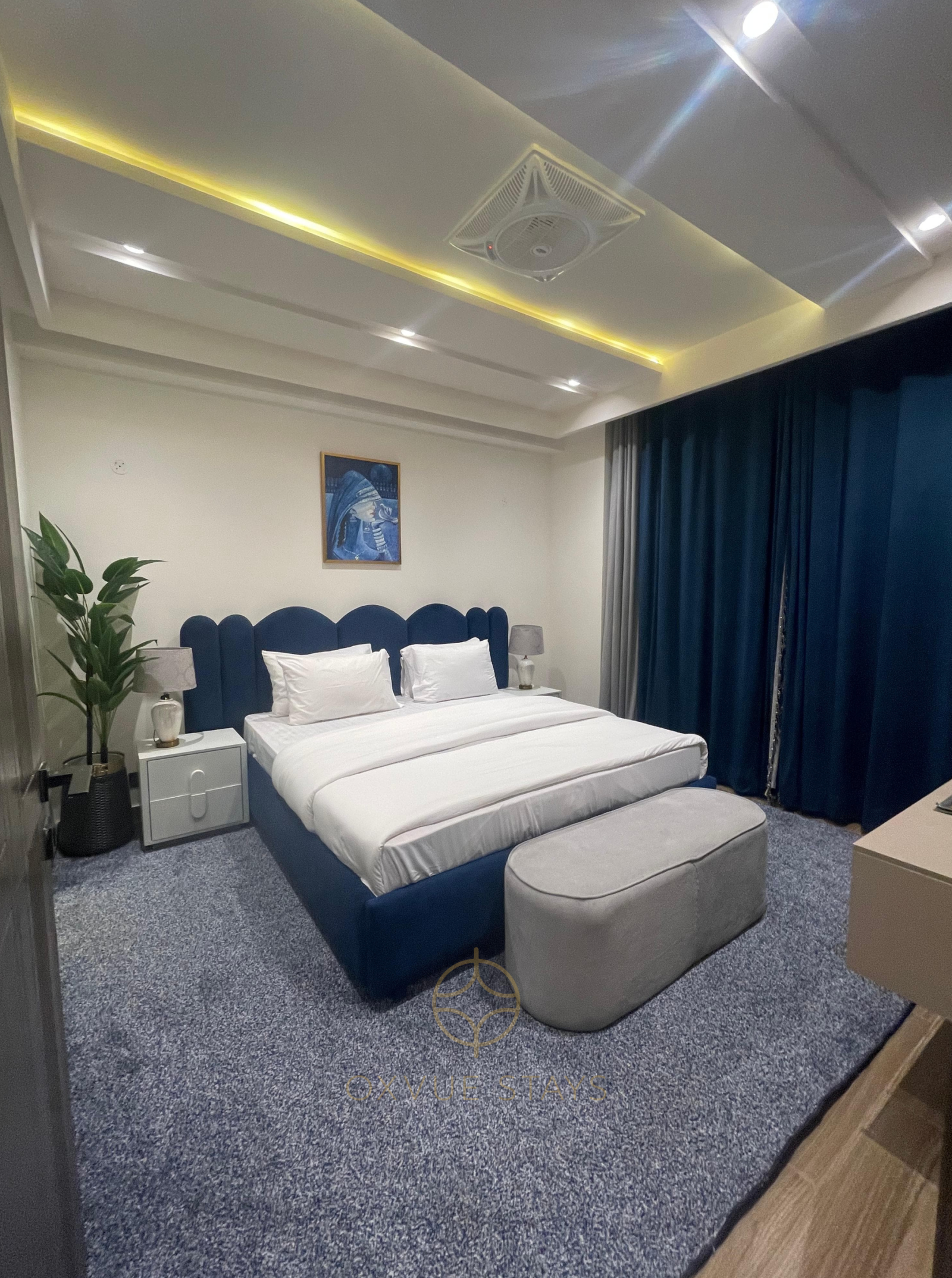 Large Deluxe Room for groups at Park Ridge Hotel